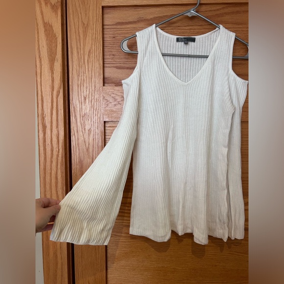 2 sweater bundle  (Denver Hayes/ 89th and Madison) - Picture 2 of 8